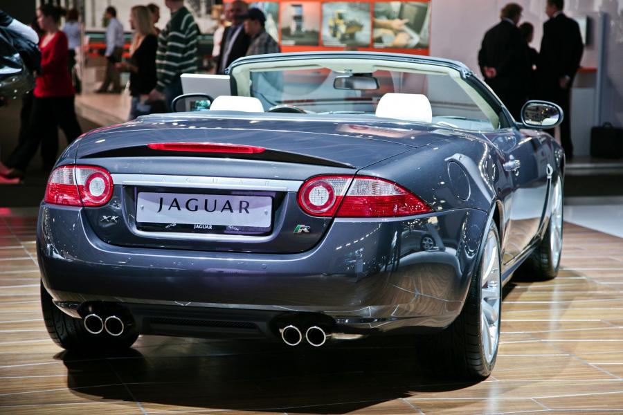  Jaguar XKR Convertible 2007 года  (фото 14 из 52)